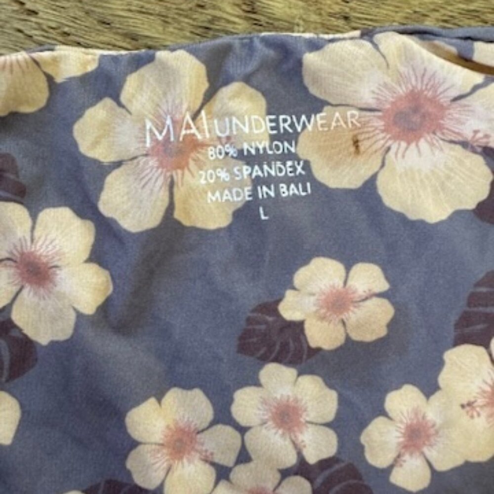 MAI swimsuit, L